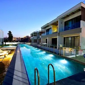  Hotel A'la Grand